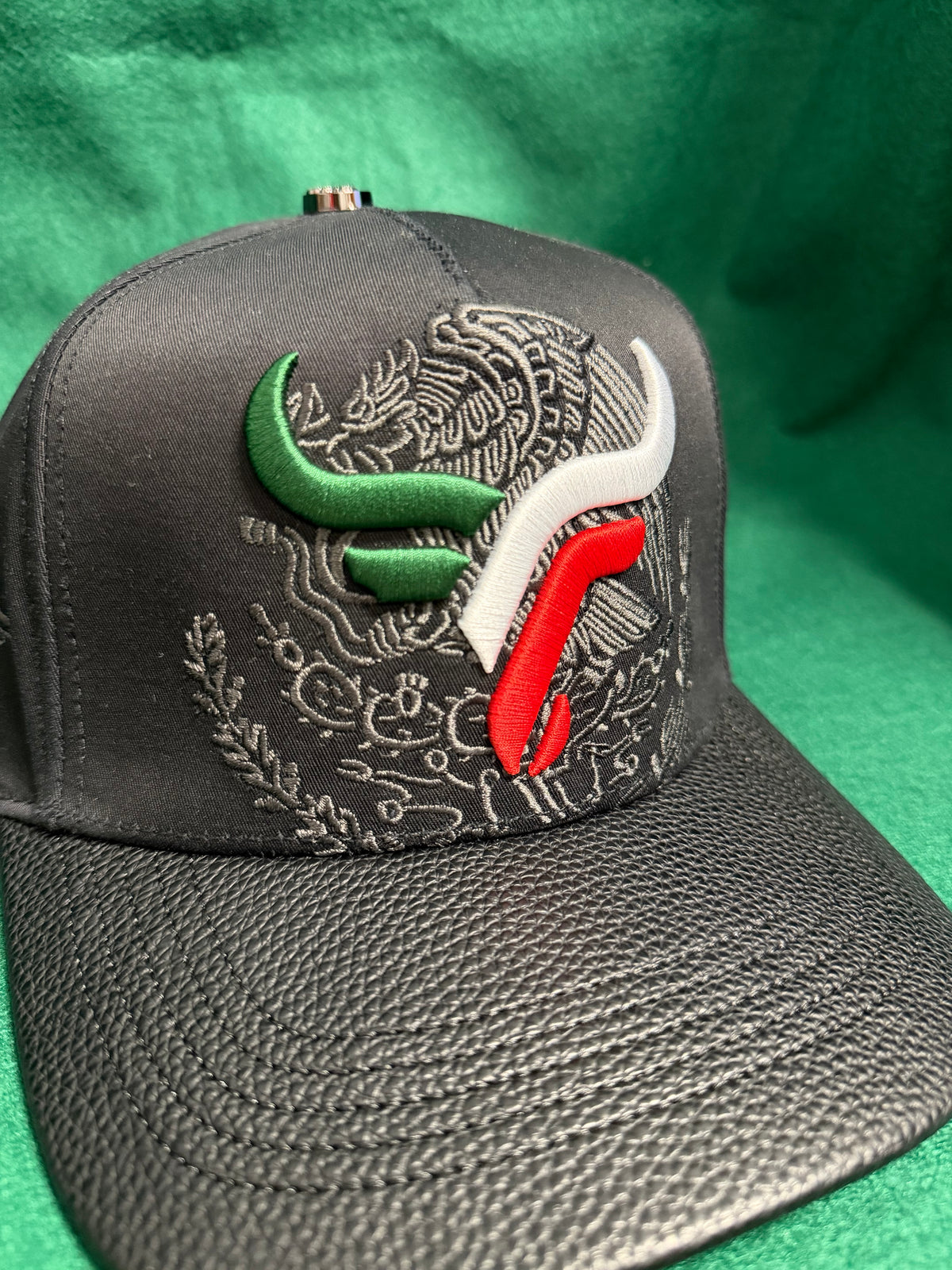 Lamasini Black Bull Tricolor Snapback Cap
